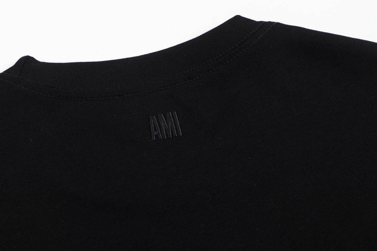 2026 AMI PARIS Unisex  T-shirt